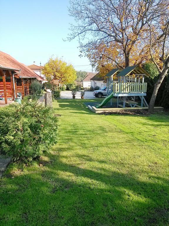 Aurora Ház Zalakaros Exterior foto